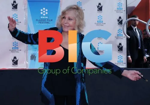Kim Novak Hand & Footprint Ceremony