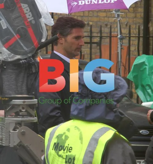 Eric Bana and Ciaran Hinds on Film Set