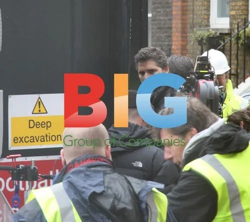 Eric Bana and Ciaran Hinds on Thriller Set