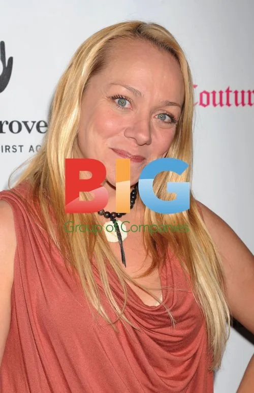 Nicole Sullivan at Hollygrove event