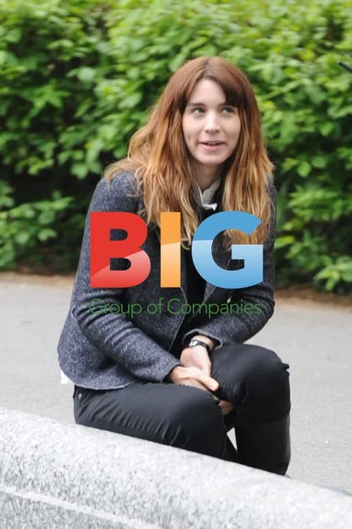 Rooney Mara on set of The Bitter Pill