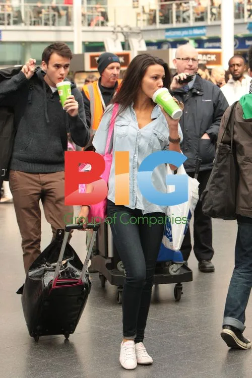 Coronation Street stars catch train to London