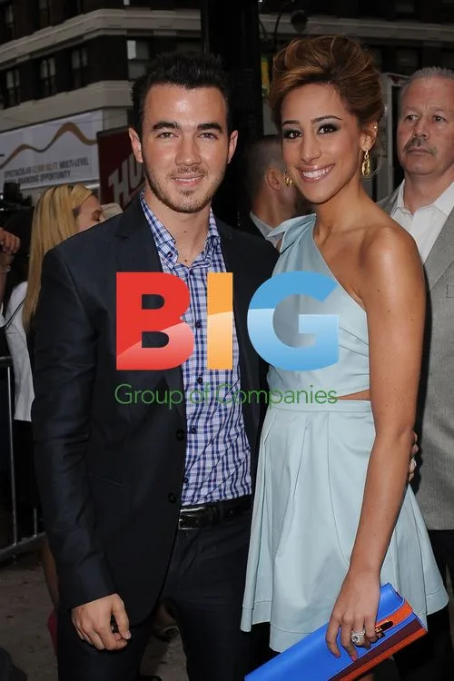 Kevin and Danielle Jonas at E! 2012 Upfront