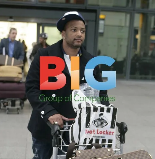 JLS Boys Arrive at Heathrow
