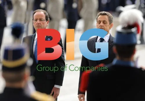 Hollande and Sarkozy at WW2 Victory Ceremony