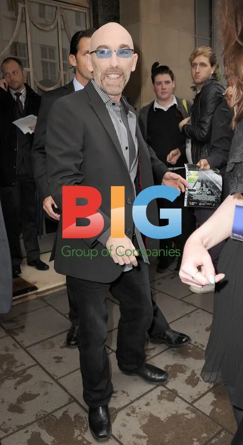 Eva Green and Cast Leave London Hotel