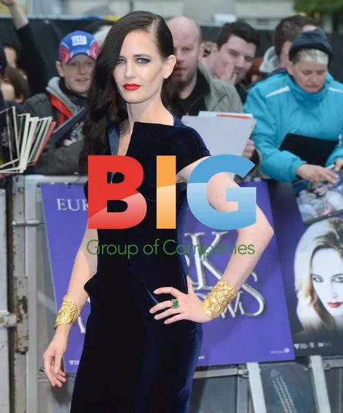 Eva Green at 'Dark Shadows' Premiere