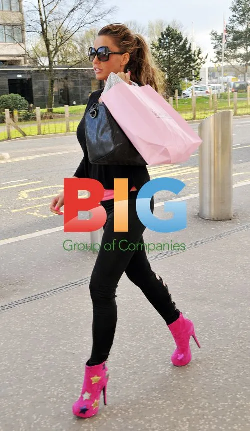 Katie Price and Leandro Penna Film in Glasgow