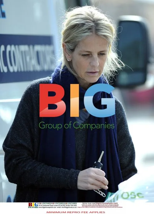 Ulrika Jonsson Struggling with Shopping