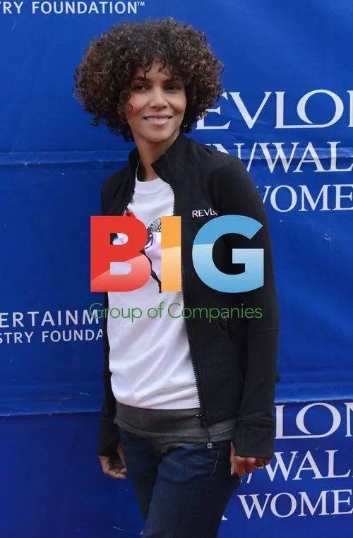Halle Berry at Revlon Run/Walk