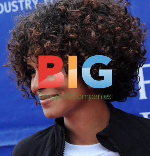 Halle Berry at Revlon Run/Walk