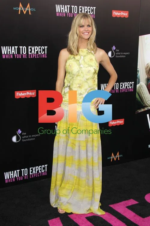 Brooklyn Decker at \"What To Expect\" Premiere