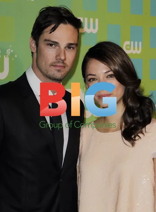 Jay Ryan and Kristin Kreuk at CW Upfronts