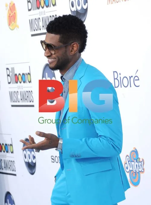 Usher Arrives at 2012 Billboard Music Awards