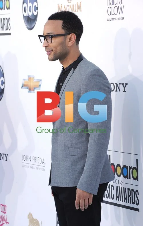 John Legend arrives at 2012 Billboard Music Awards