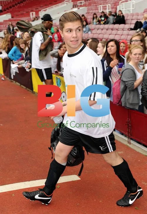 Celebrity Soccer Six 2012