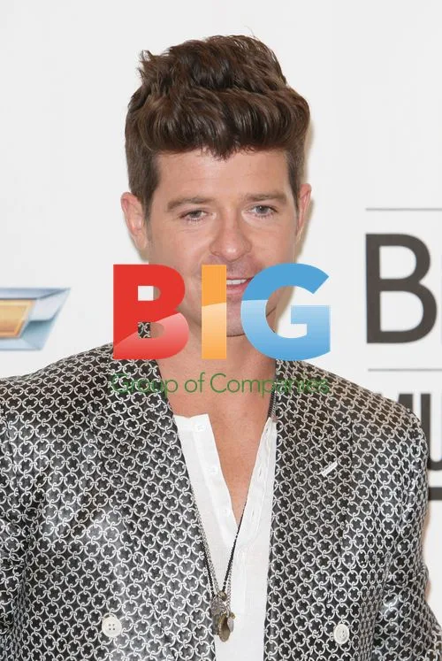 Robin Thicke at 2012 Billboard Music Awards