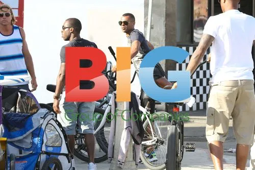 Peter Andre Meets Ashley Cole in Venice Beach