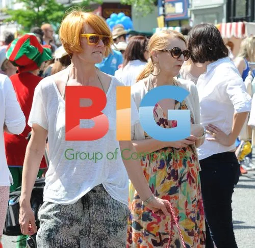 Mary Portas and Melanie Rickey Shopping