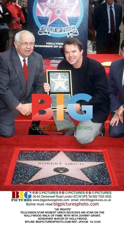Robert Urich Receives Hollywood Star