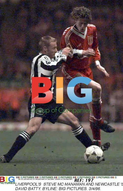Liverpool's McManaman and Newcastle's Batty