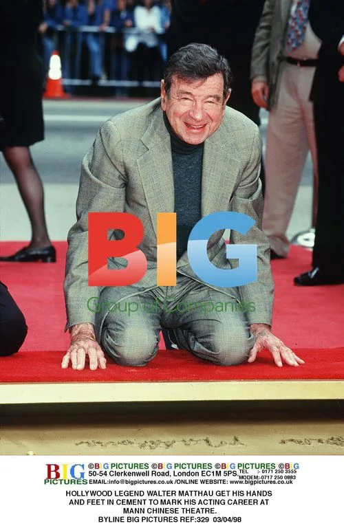 Walter Matthau Cements Hands at Mann Chinese Theatre