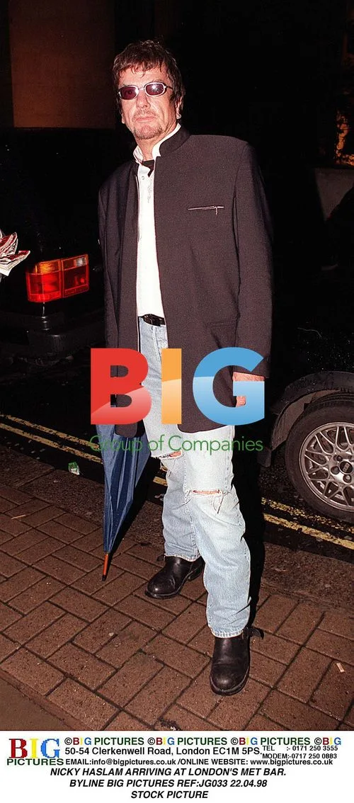 NICKY HASLAM ARRIVING AT LONDON'S MET BAR