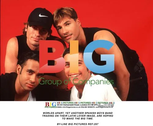 Spanish Boy Band Worlds Apart Aims for Big Break