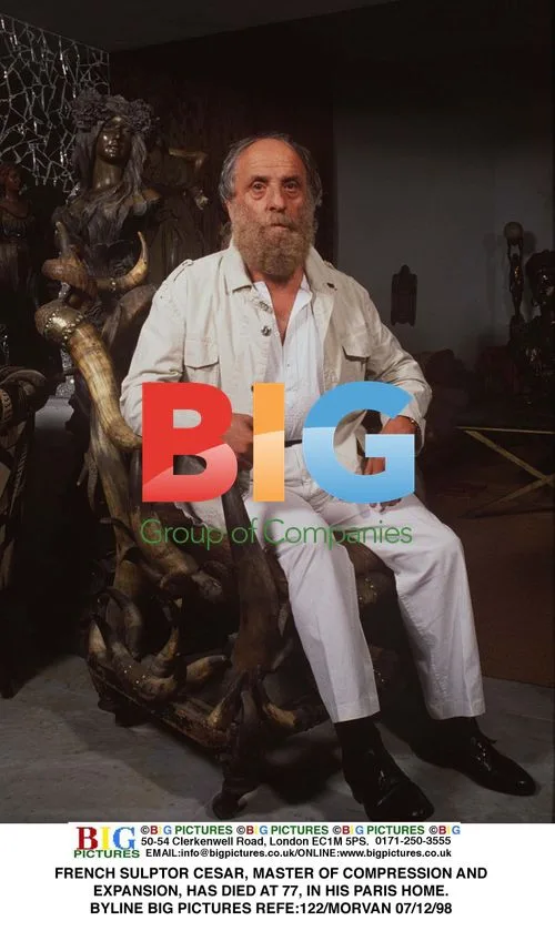 French Sculptor Cesar Dies at 77
