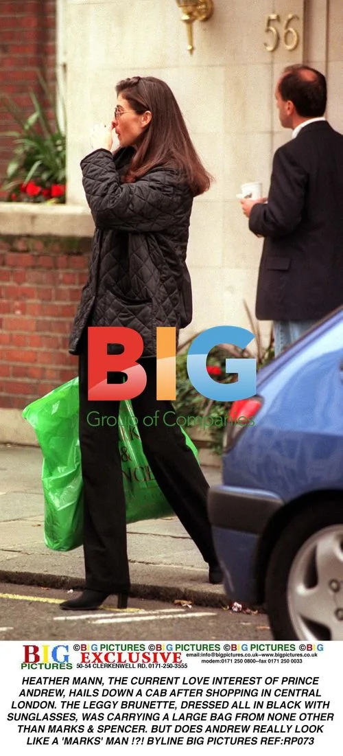 Heather Mann, Prince Andrew's New GF, Shops in London