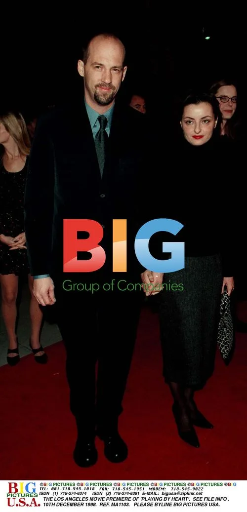 ANTHONY EDWARDS & WIFE AT 'PLAYING BY HEART' PREMIERE