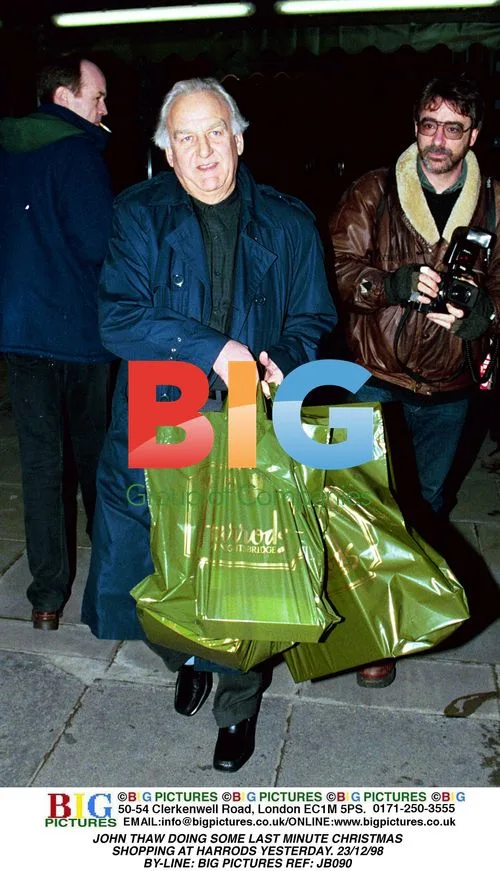 John Thaw Christmas Shopping at Harrods