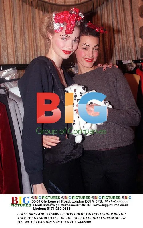 JODIE KIDD AND YASMIN LE BON AT BELLA FREUD FASHION SHOW