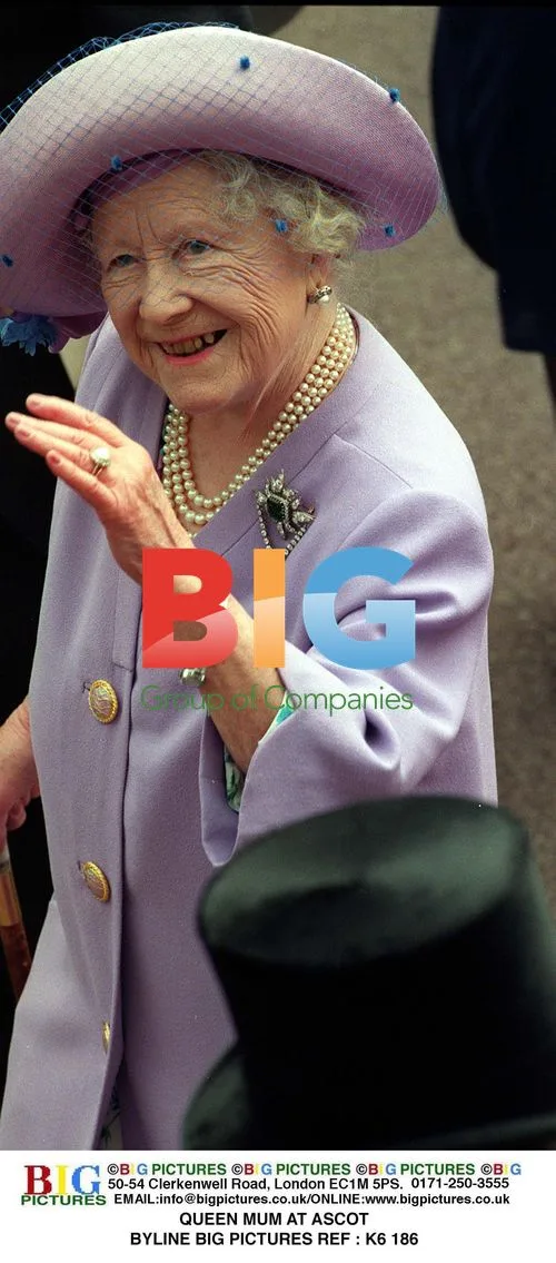 Queen Mum at Ascot