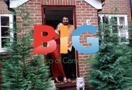 Kabir Bedi & Nikki in England, 1998