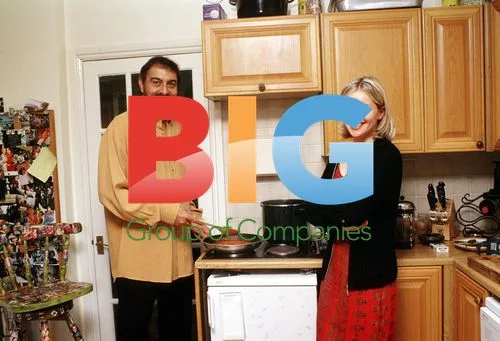 Kabir Bedi & Nikki in England 1998