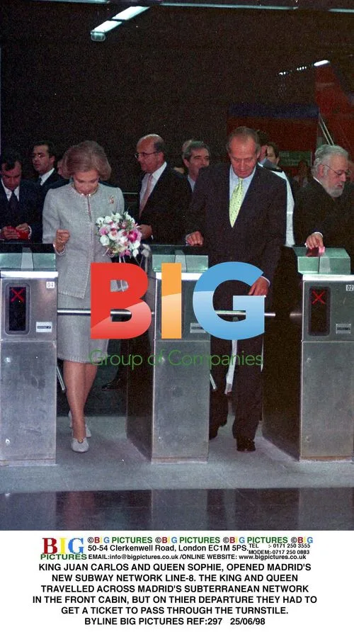 King Juan Carlos and Queen Sophie Open New Subway Line