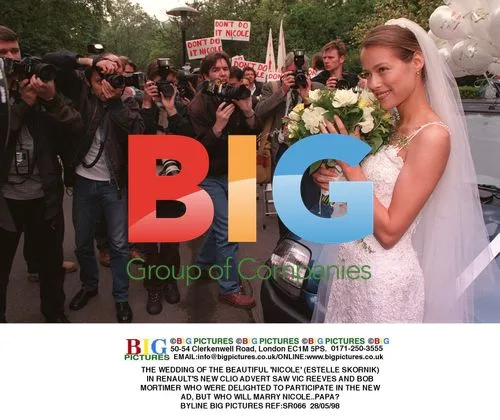 Nicole and Vic Reeves in Renault Clio Ad