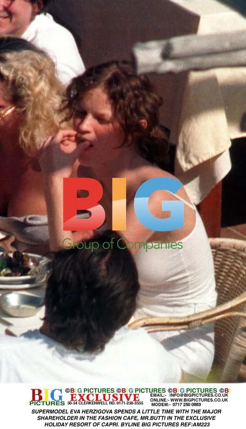 Supermodel Eva Herzigova in Capri