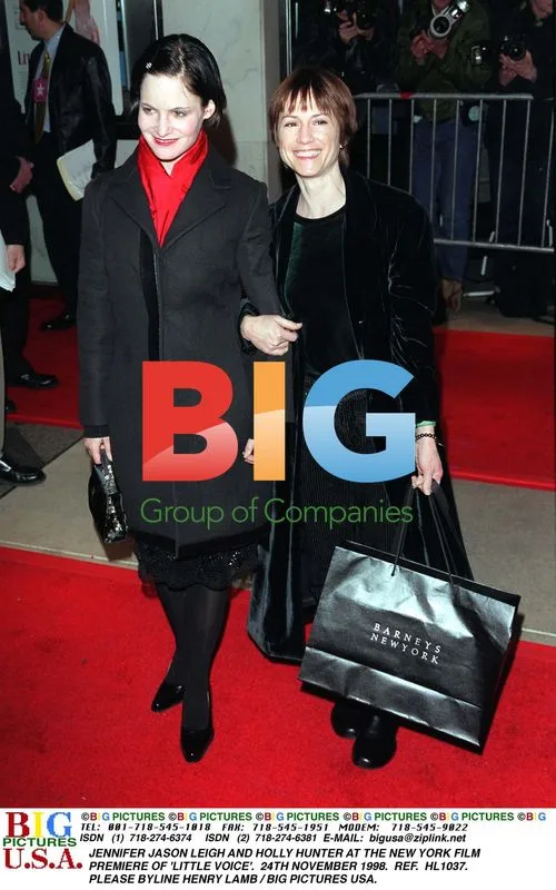 JENNIFER JASON LEIGH & HOLLY HUNTER at 'LITTLE VOICE' Premiere