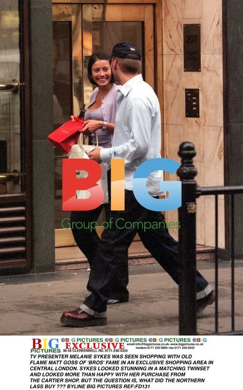 Melanie Sykes Shops with Matt Goss