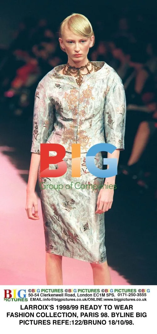 LARROIX'S Ready to Wear Fashion Collection, Paris 98