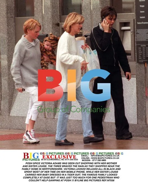 Posh Spice Victoria Adams Shopping with Family