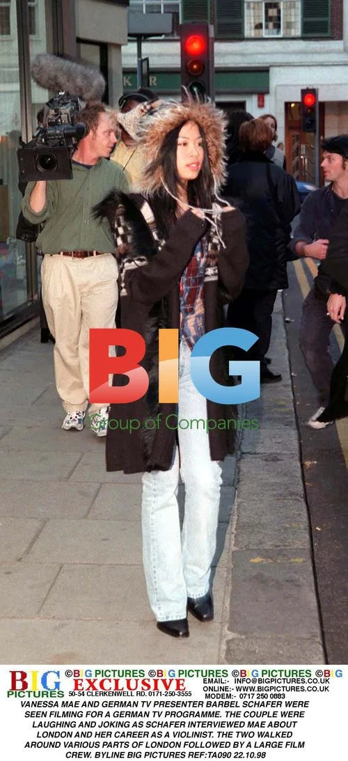 Vanessa Mae and Barbel Schafer Filming in London