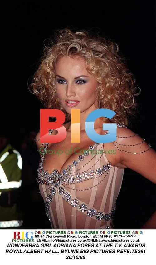 WONDERBRA GIRL ADRIANA POSES AT T.V. AWARDS