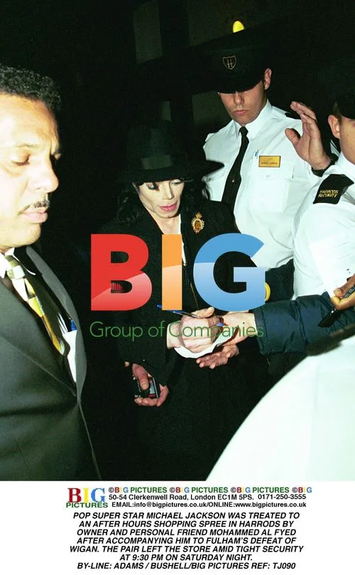 Michael Jackson After Hours Harrods Shopping