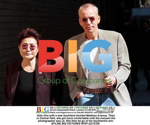 Yoko Ono and mystery boyfriend on NYC street