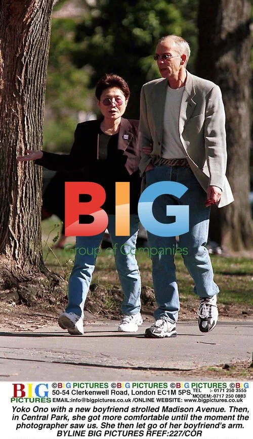 Yoko Ono and boyfriend spotted in New York City