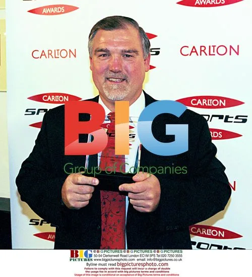 Mike Gatting Wins Lifetime Achievement Award