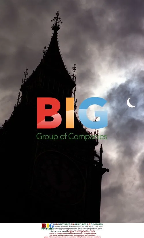 Eclipse next to Big Ben